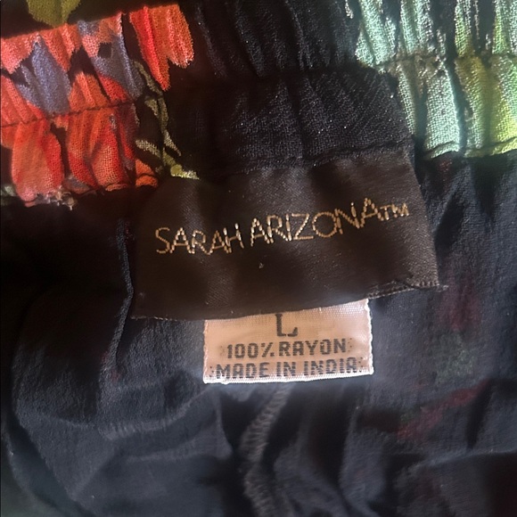 Asymmetrical Floral Skirt in Black and Pink w/lace around the bottom. - Picture 6 of 7